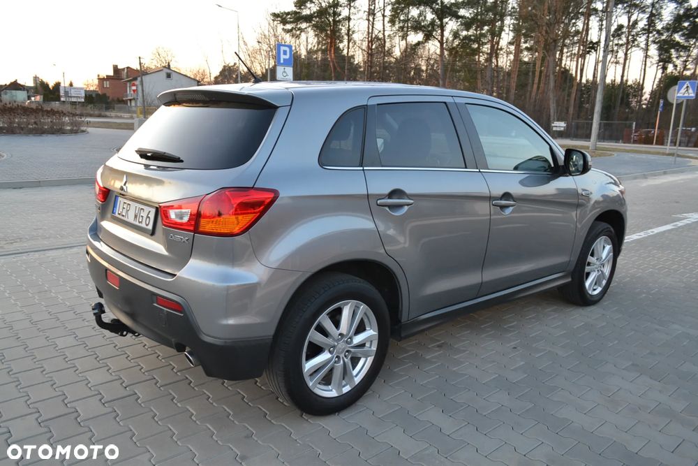 Mitsubishi ASX - 4