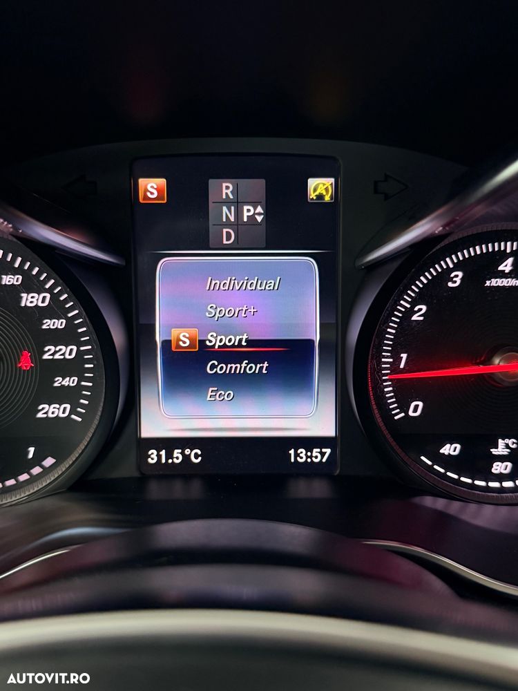 Mercedes-Benz C 180 9G-TRONIC AMG Line - 27