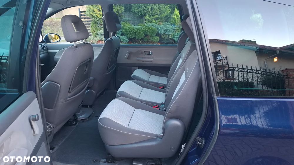 Volkswagen Sharan 2.0 TDI DPF Freestyle - 13