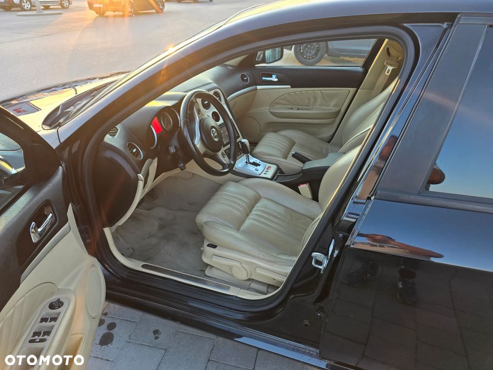 Alfa Romeo 159 2.4 JTDM 20V DPF Q-Tronic Distinctive - 9