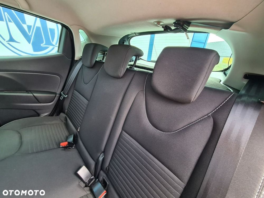 Renault Clio 1.2 16V 75 LIMITED - 24