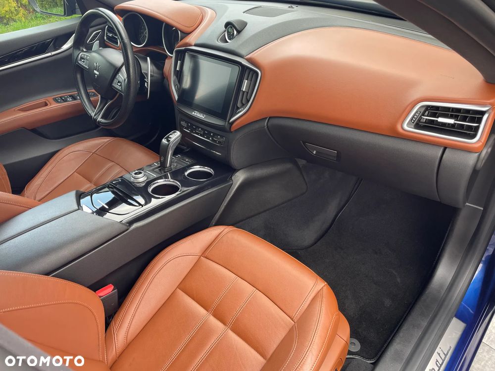 Maserati Ghibli S Q4 GranSport - 11