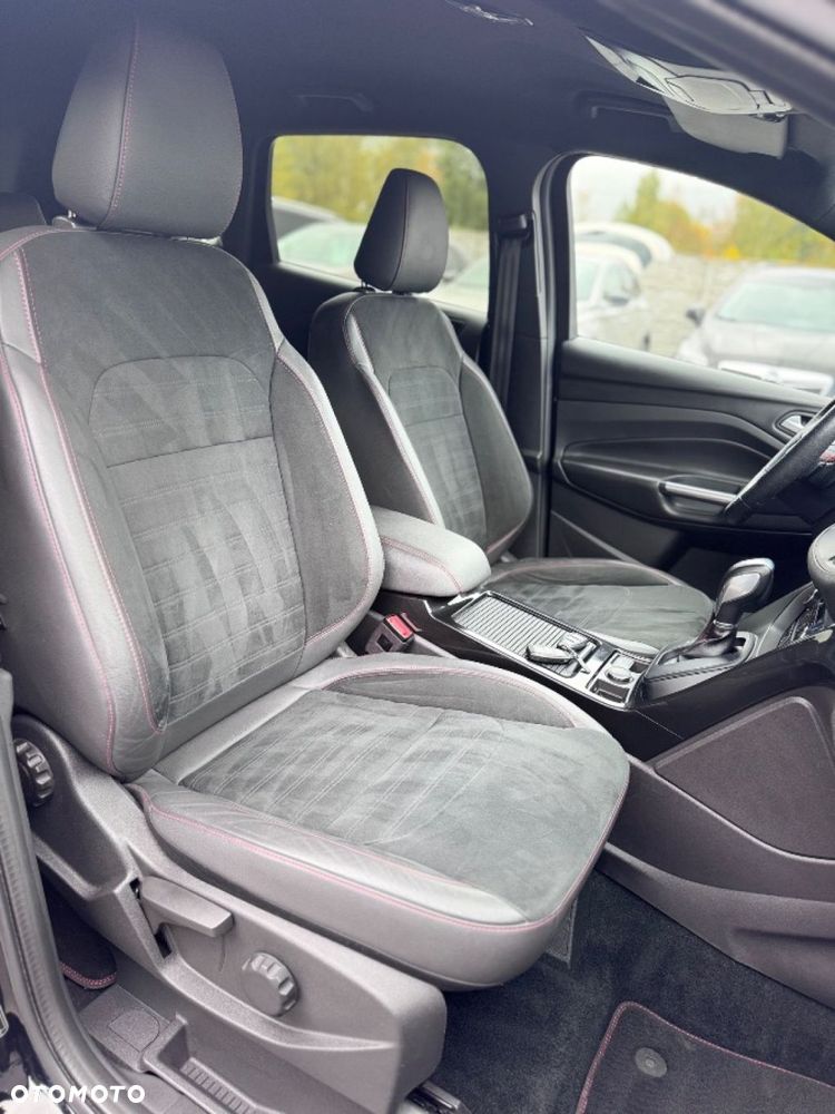 Ford Kuga - 34