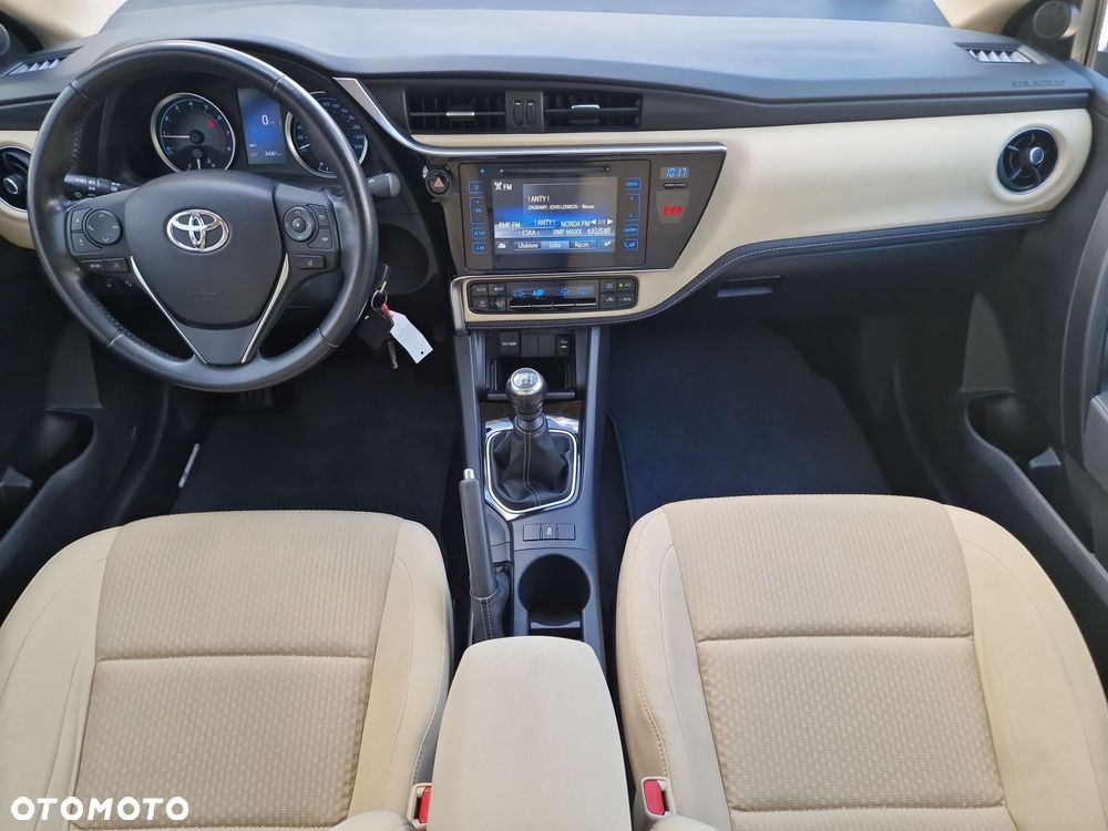Toyota Corolla 1.6 Premium EU6 - 11