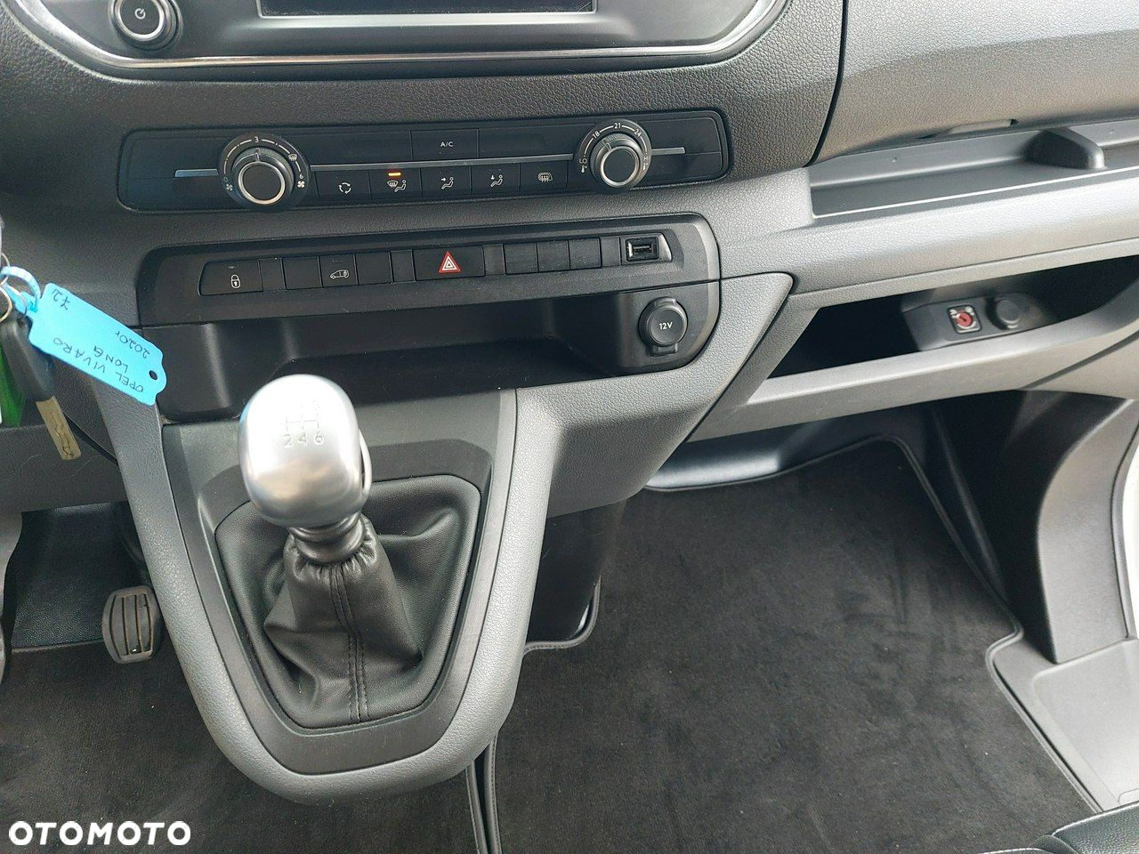 Opel Vivaro - 19