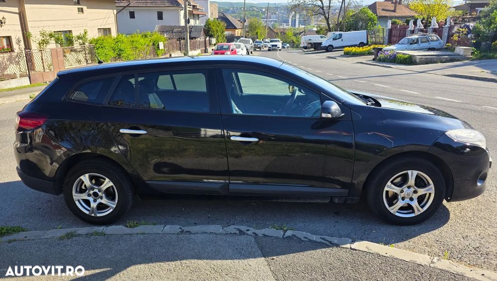 Renault Fluence 1.5dCi Dynamique - 9