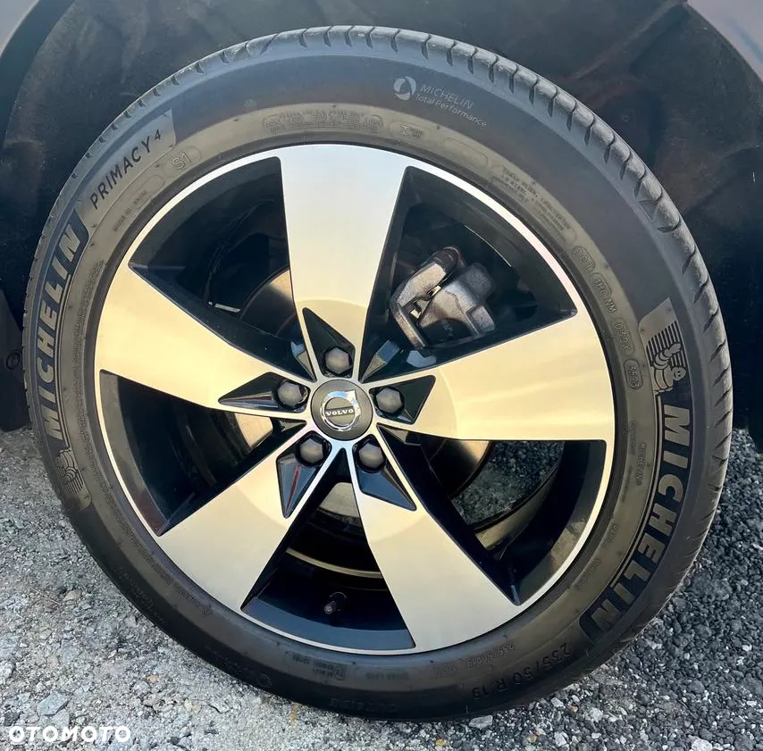 Volvo XC 40 B4 B Momentum Pro - 15