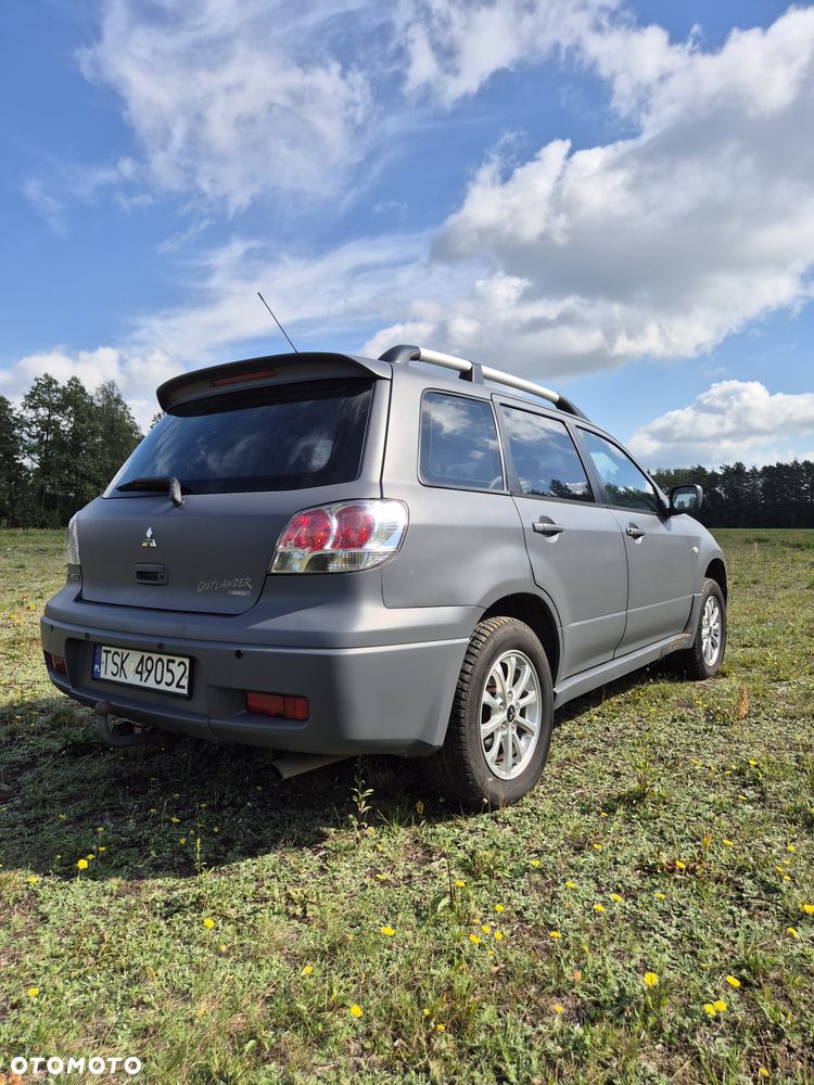 Mitsubishi Outlander 2.0 Comfort 4WD - 8