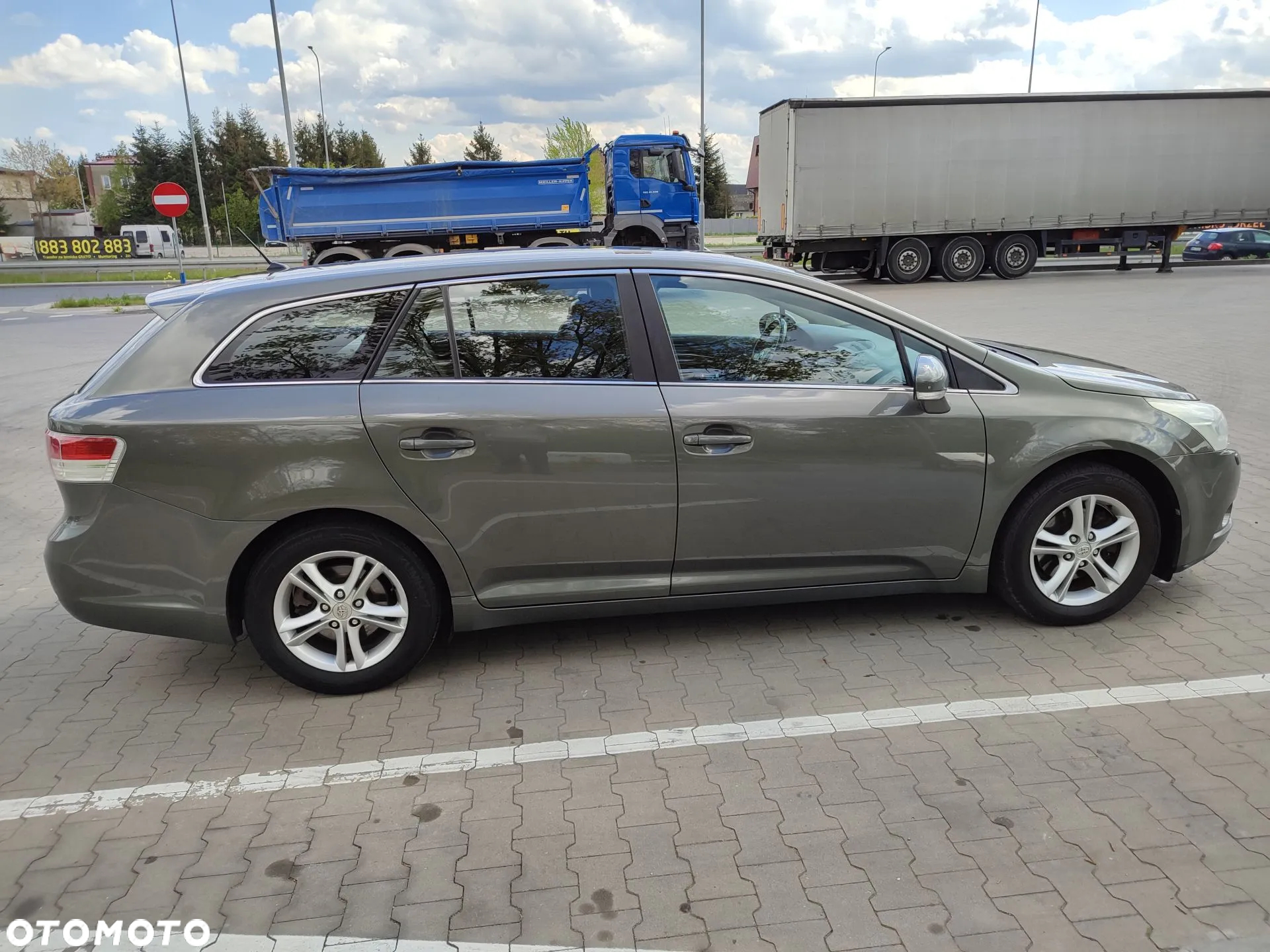Toyota Avensis Combi 1.8 Comfort - 4