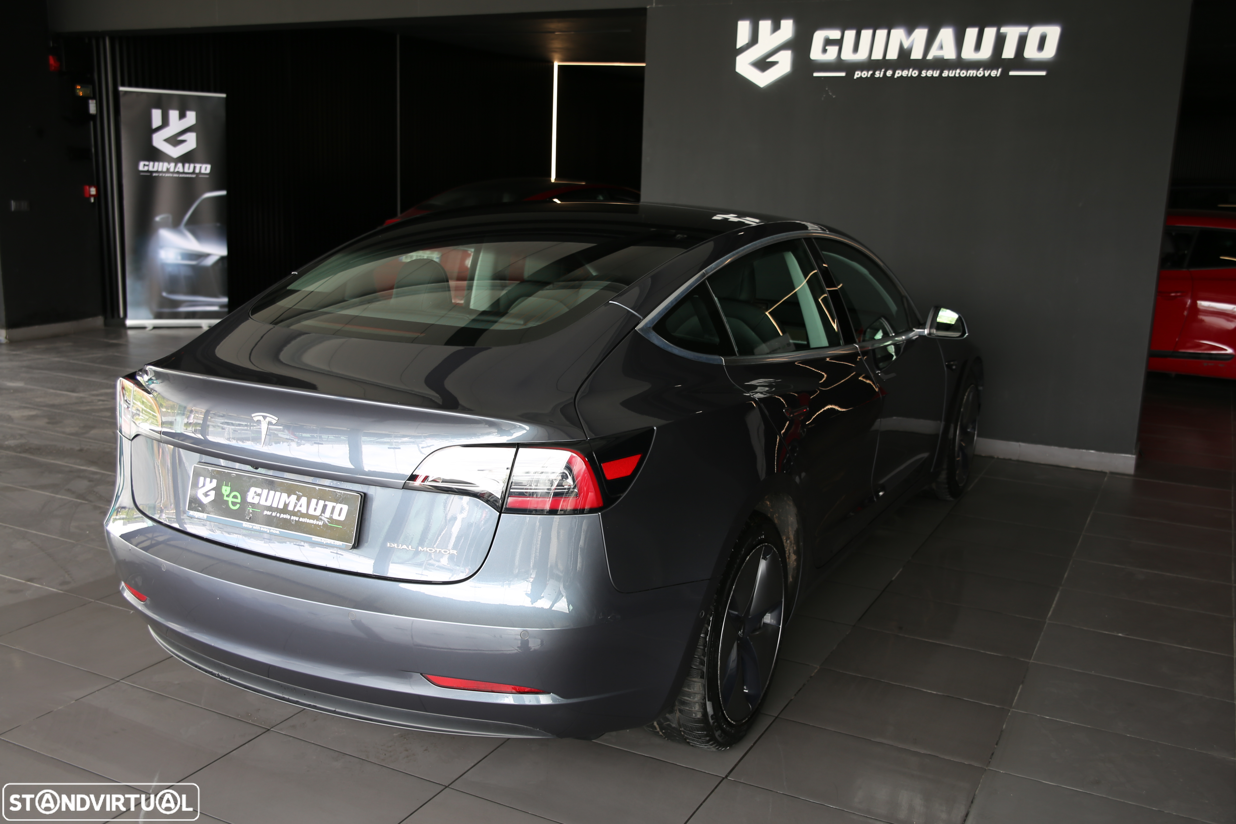 Tesla Model 3 Long-Range Dual Motor AWD - 4