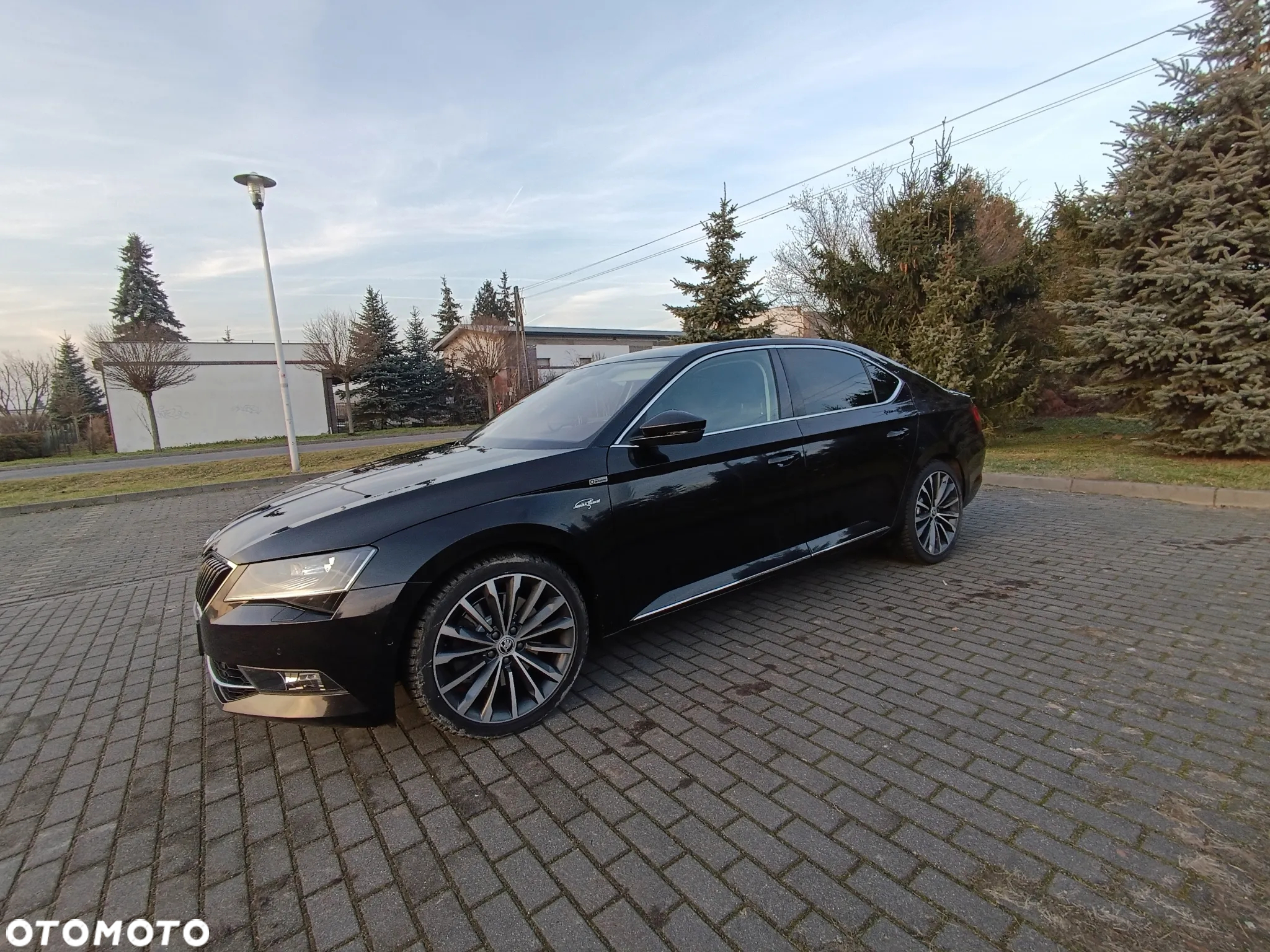 Skoda Superb 2.0 TSI 4x4 L&K DSG - 8