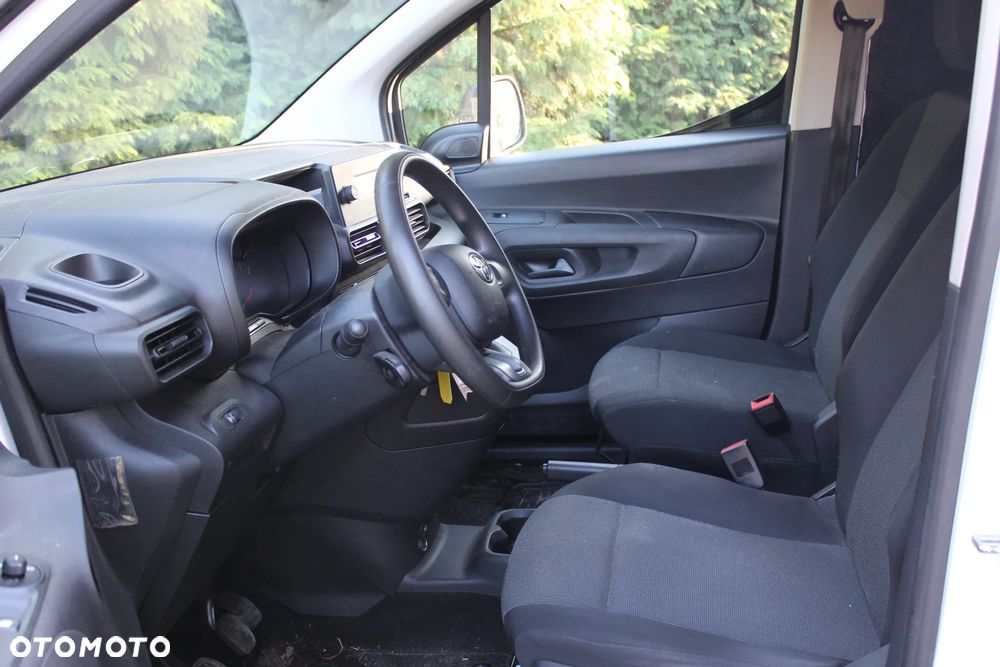 Toyota Proace City - 8