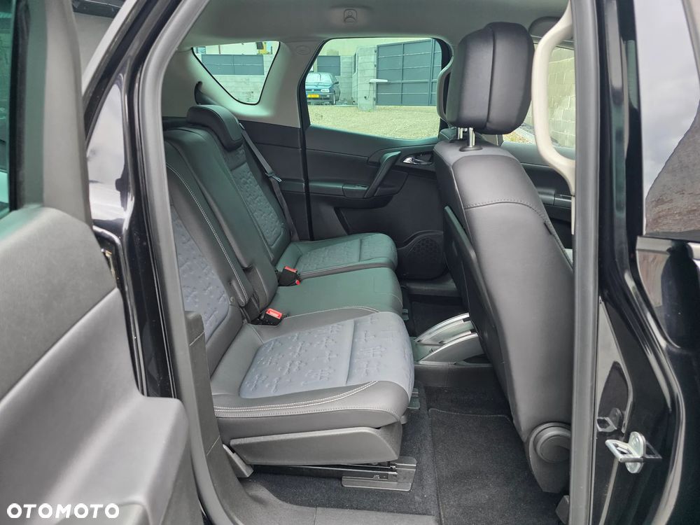 Opel Meriva - 26