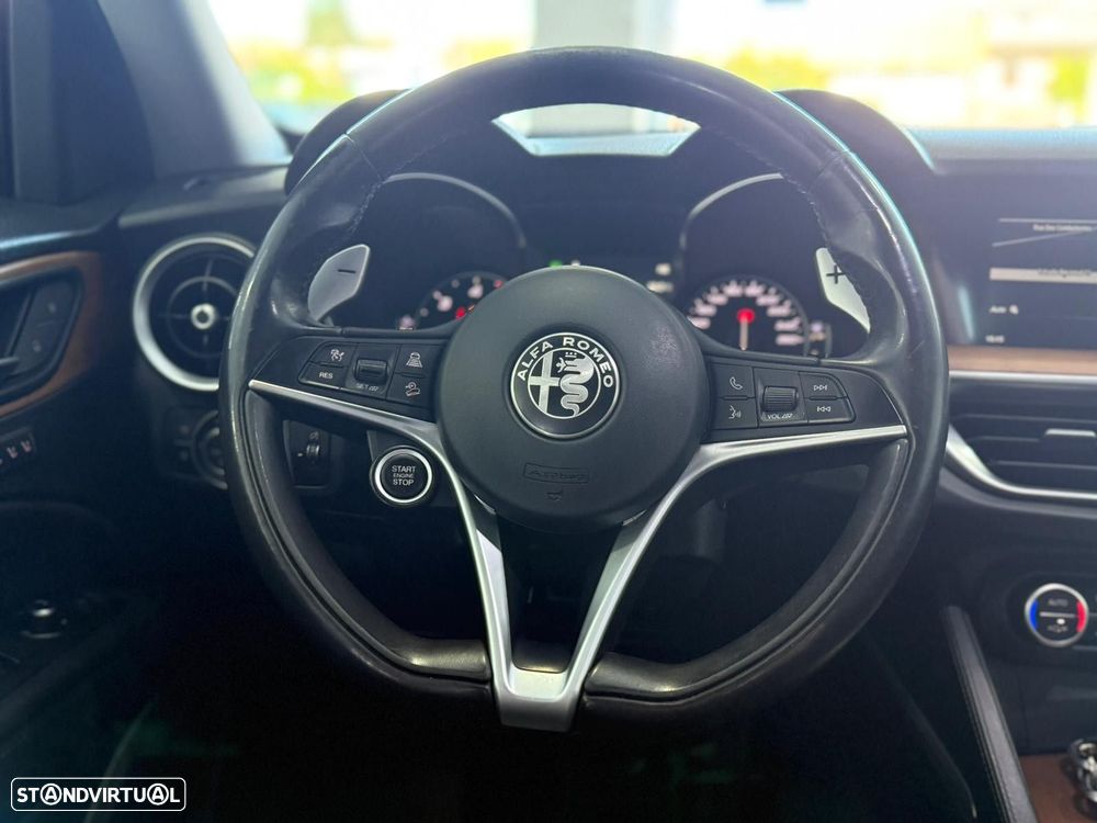 Alfa Romeo Stelvio 2.2 D Super AT8 - 8