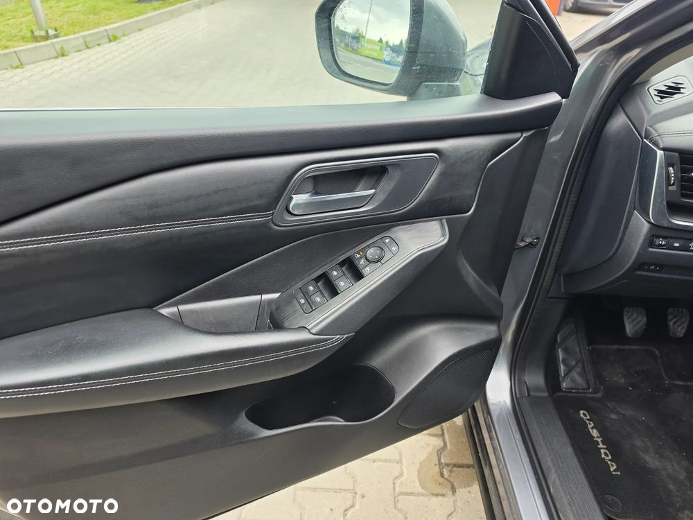Nissan Qashqai 1.3 DIG-T Acenta EU6d - 15