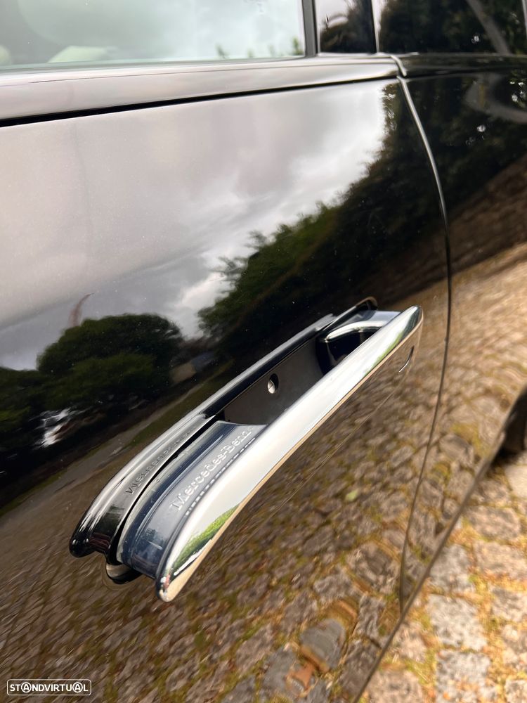 Mercedes-Benz E 300 de 4Matic 9G-TRONIC AMG Line - 32