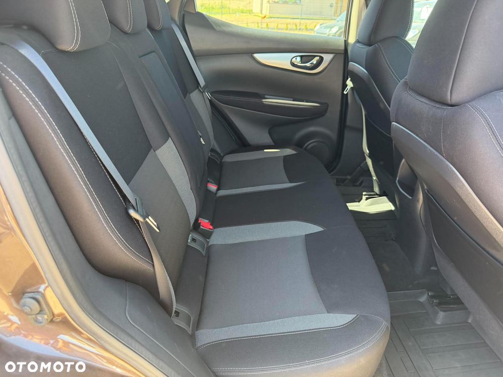 Nissan Qashqai 1.6 dCi Visia S&S - 15