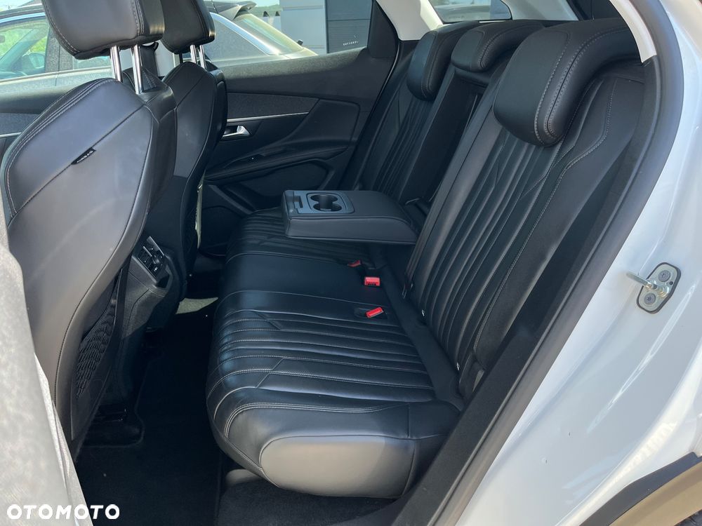 Peugeot 3008 PureTech 130 Stop & Start GPF EAT8 Allure - 25