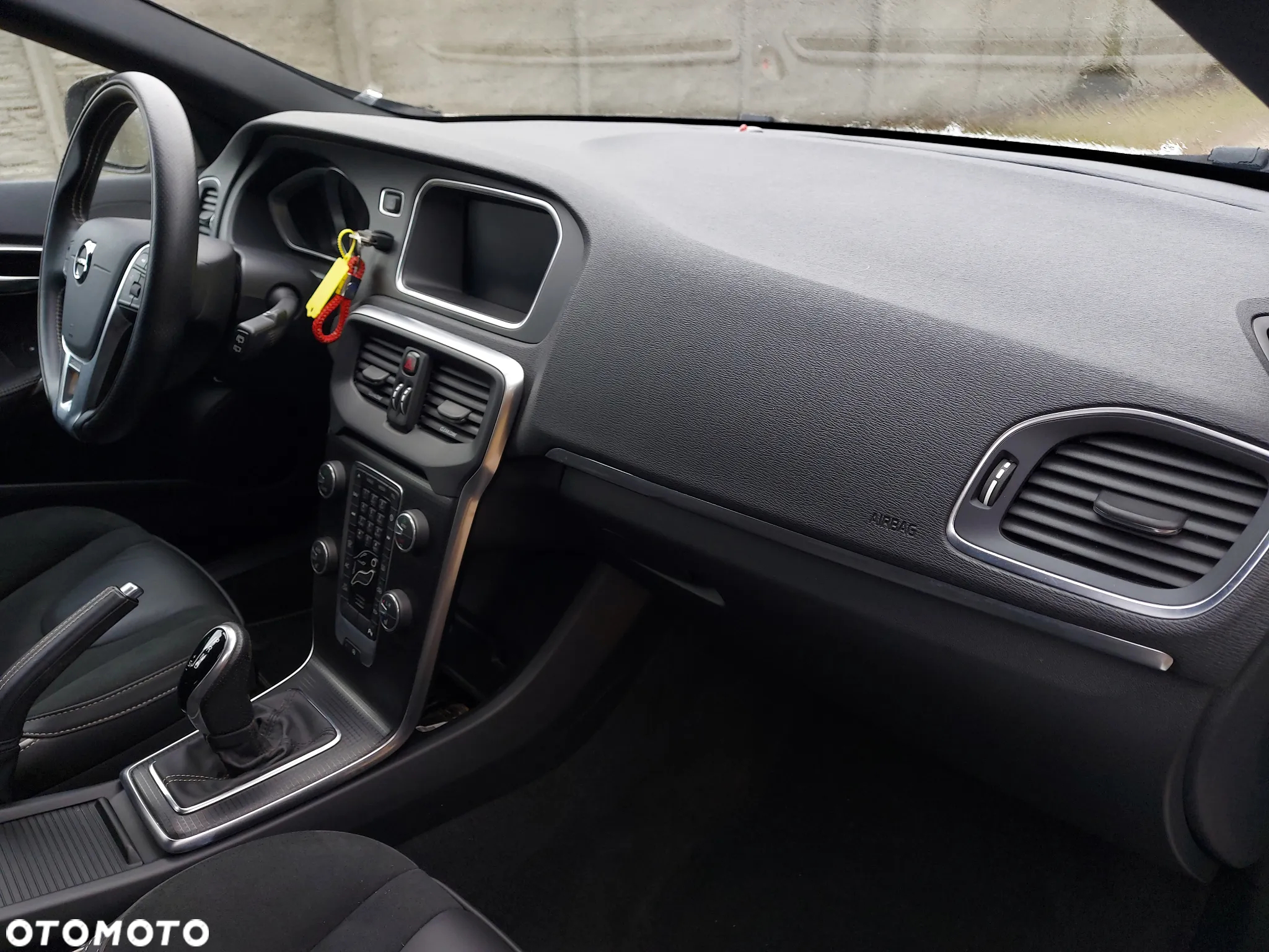 Volvo V40 D2 Geartronic RDesign - 23
