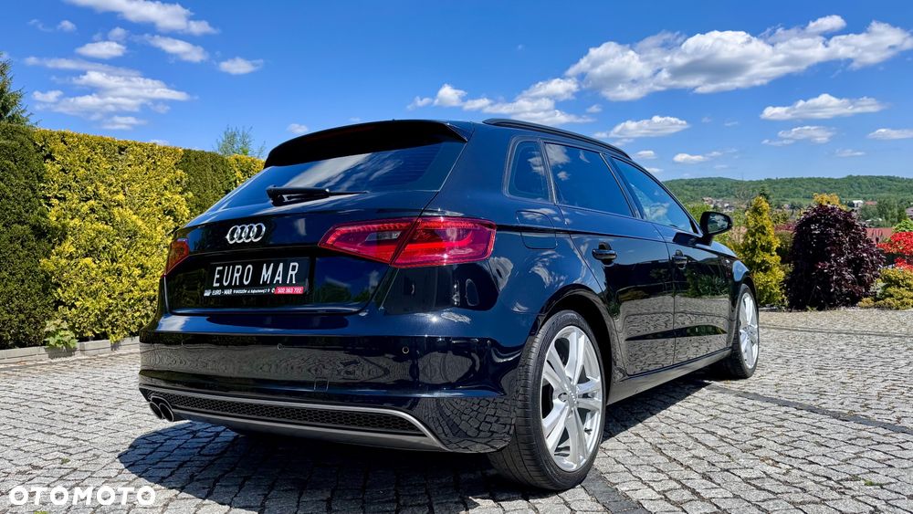 Audi A3 Sportback 1.6 TDI DPF S tronic S line Sportpaket - 9