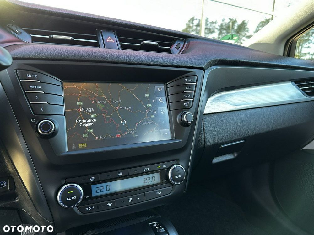 Toyota Avensis 1.8 Premium - 25