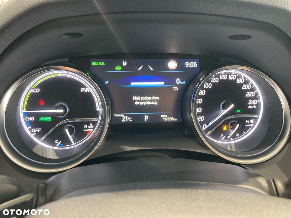 Toyota Camry 2.5 Hybrid Executive CVT - 14