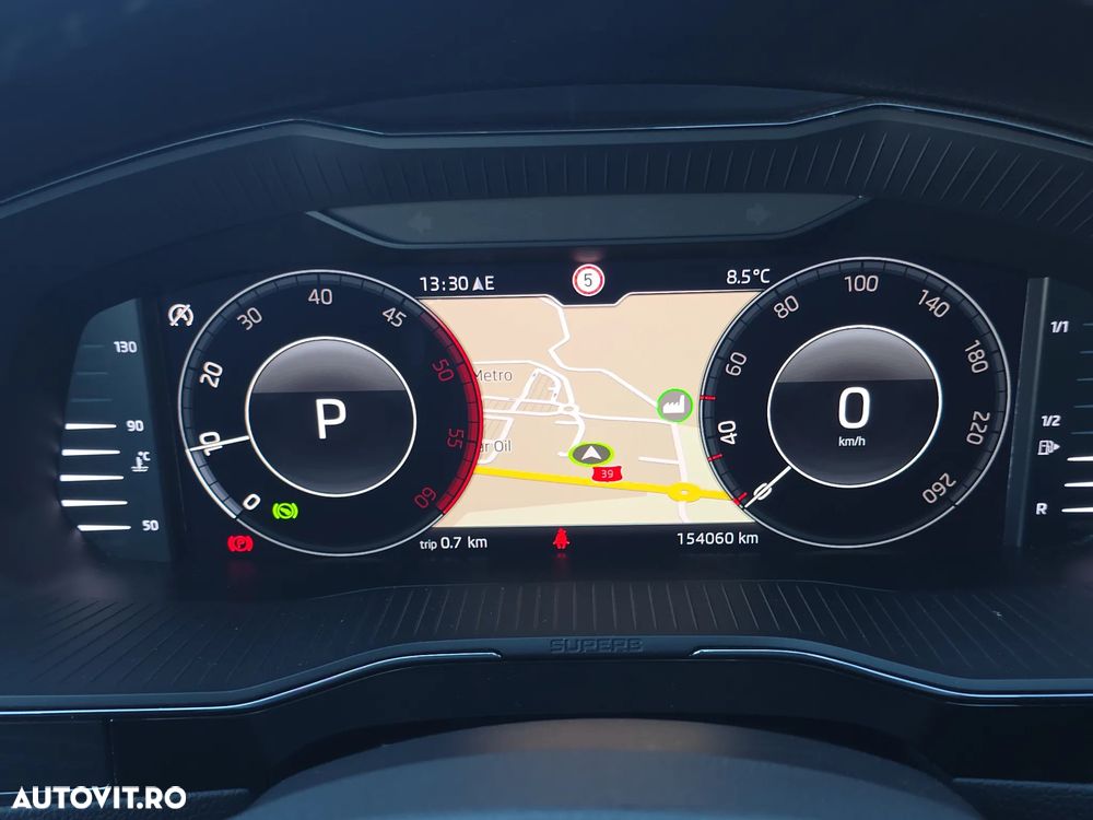 Skoda Superb 2.0 TDI DSG Premium Edition - 21