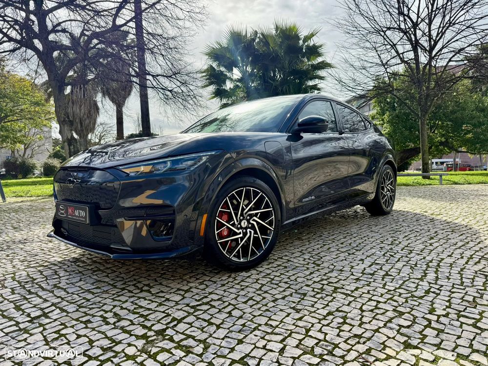 Ford Mustang Mach-E AWD GT - 1