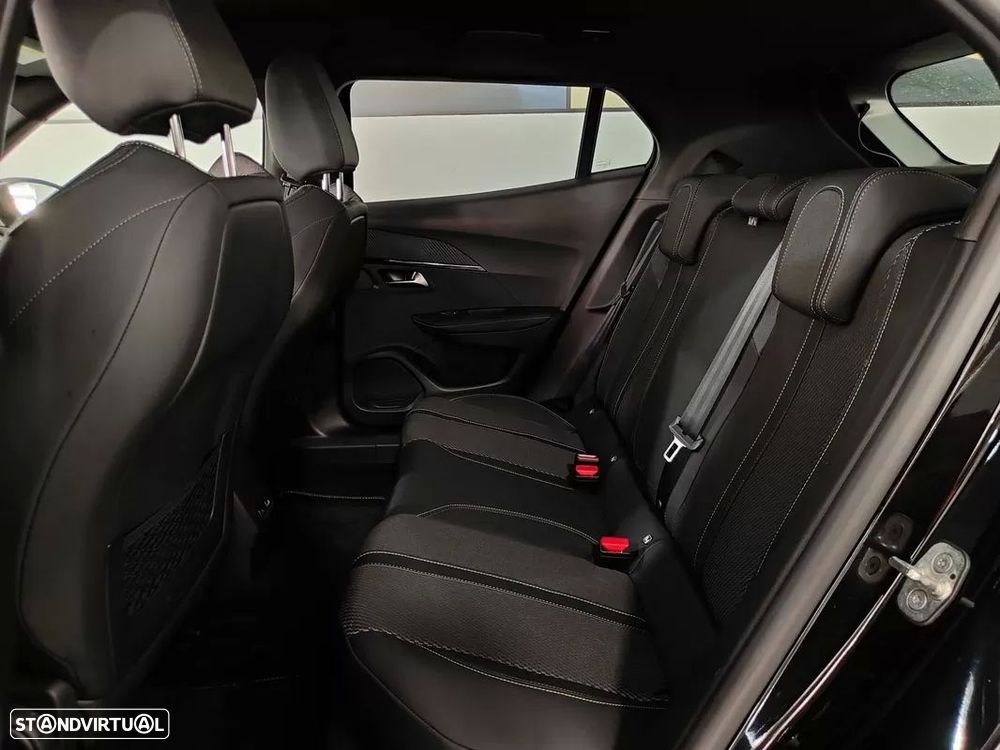 Peugeot e-2008 50 kWh GT Line - 41