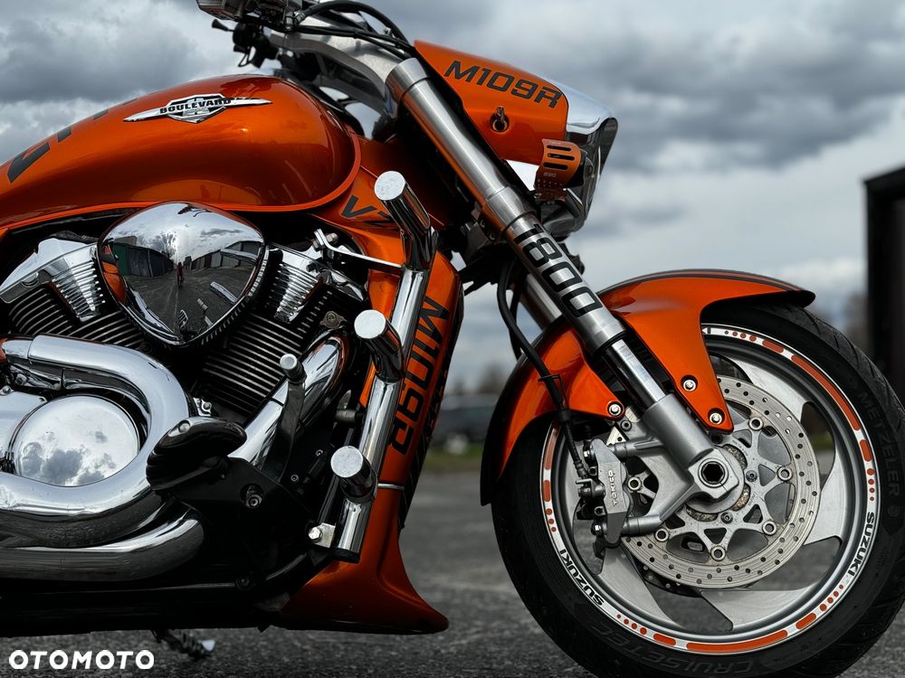 Suzuki Boulevard - 10
