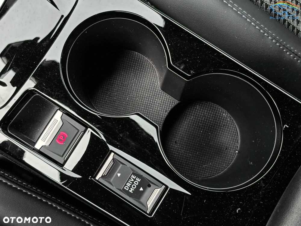 Peugeot 2008 PureTech 130 EAT8 GT - 40