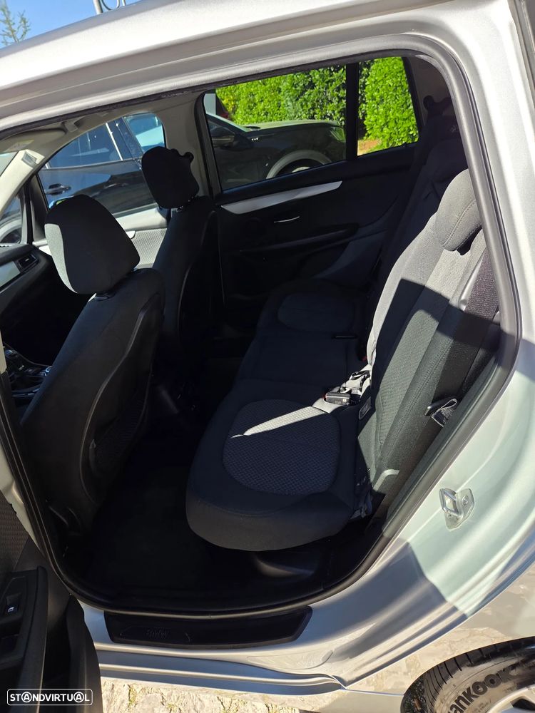 BMW 216 Gran Tourer i 7L Line Luxury - 21