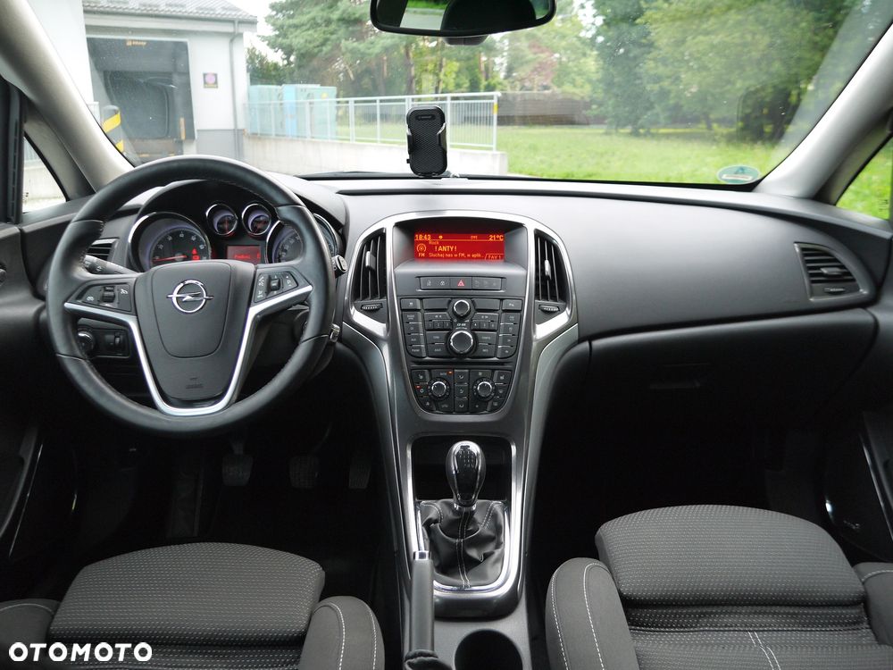 Opel Astra 1.4 Turbo Innovation - 17