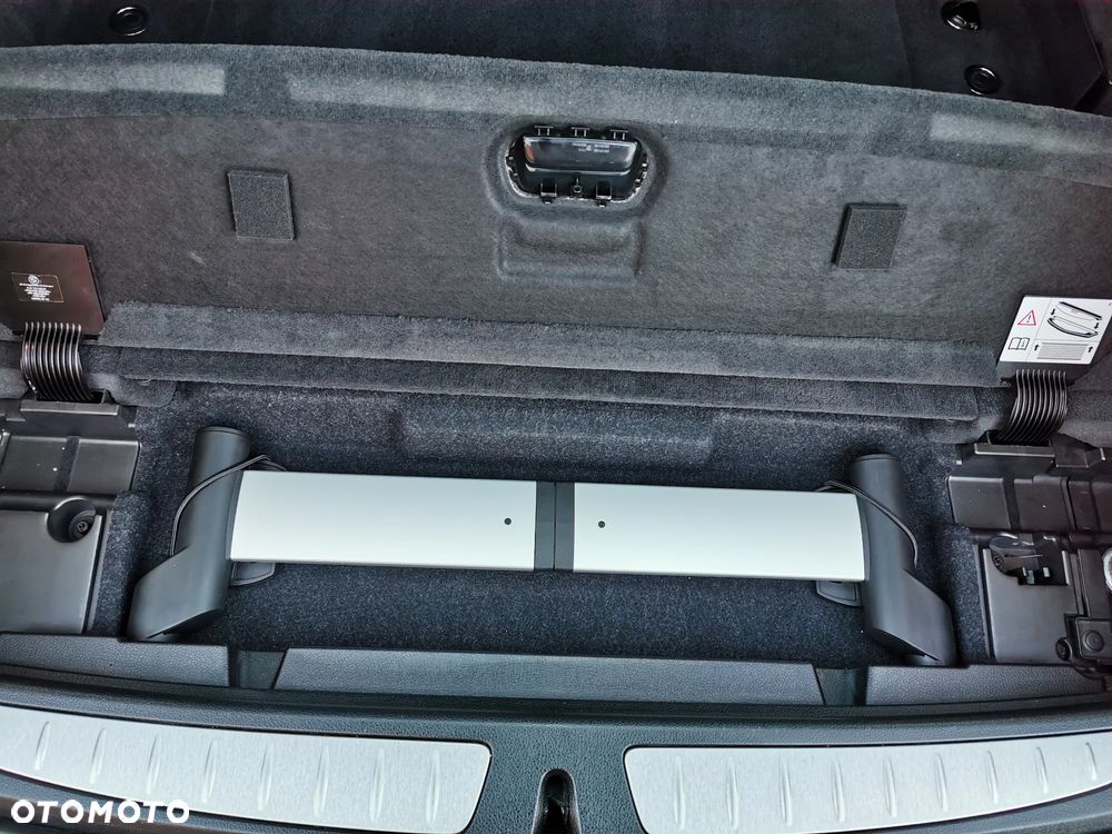 BMW Seria 3 320d xDrive - 37