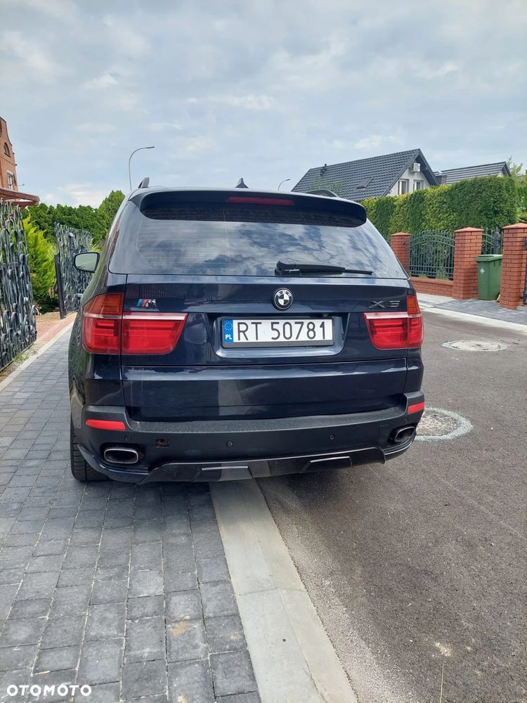 BMW X5 4.8i xDrive - 12