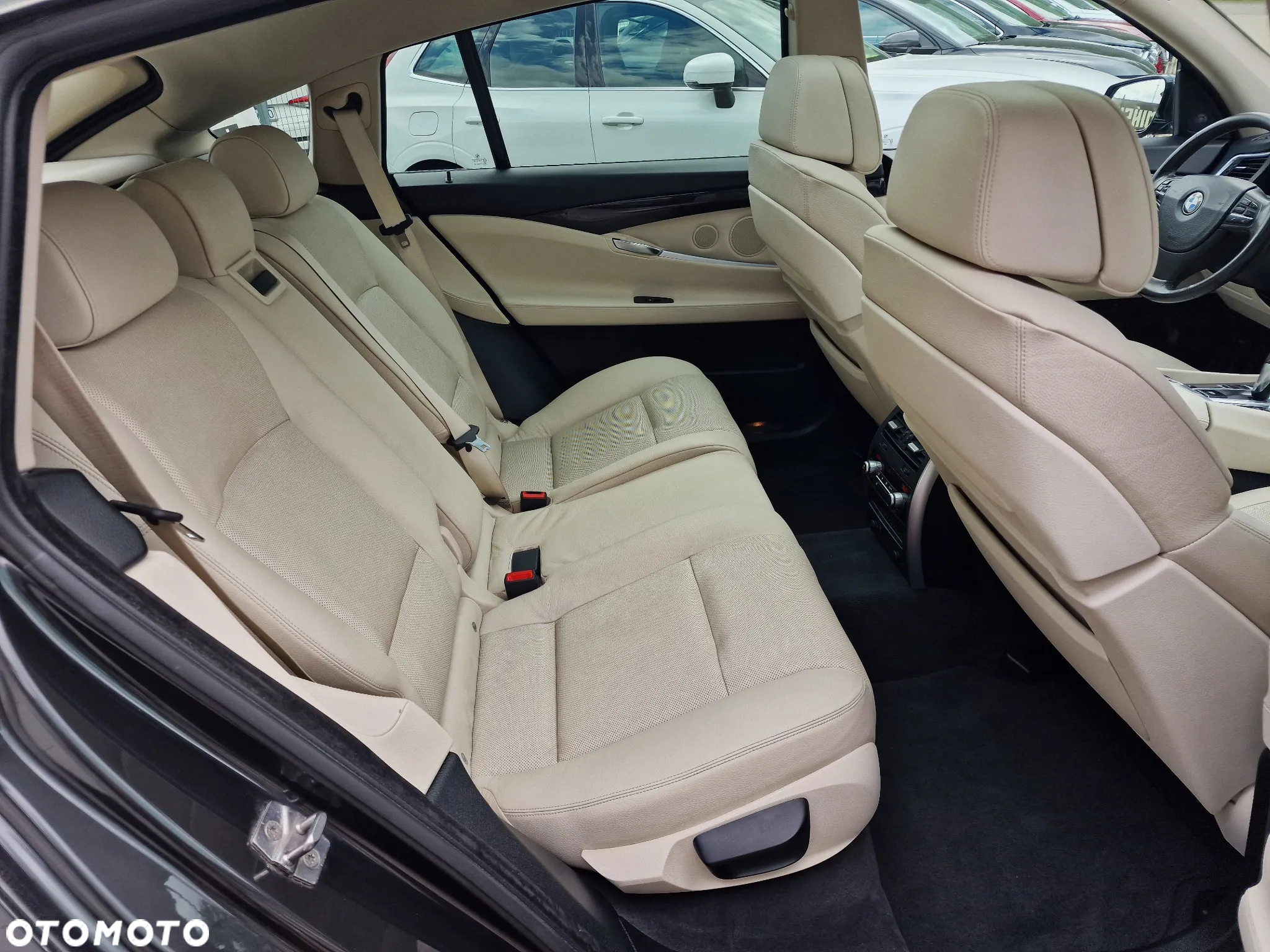 BMW 5GT 530d - 27