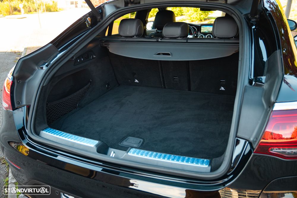 Mercedes-Benz GLC 300 de Coupe 4Matic 9G-TRONIC AMG Line Plus - 52