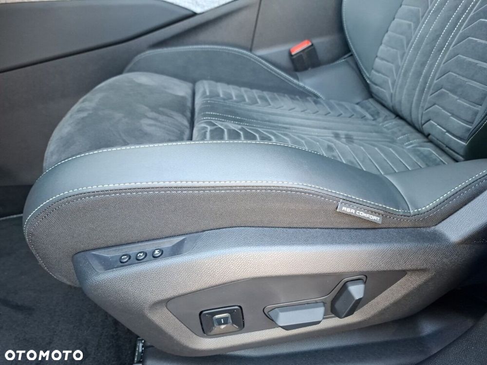 Peugeot 3008 1.2 PureTech mHEV GT S&S e-DCS6 - 18