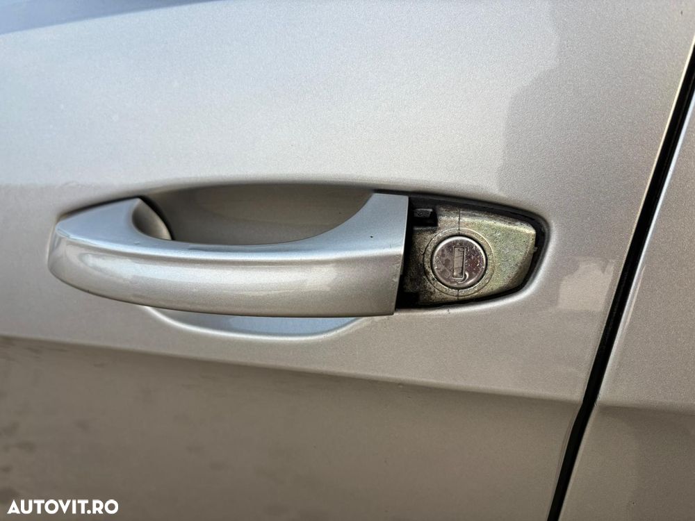 Volkswagen Golf - 19