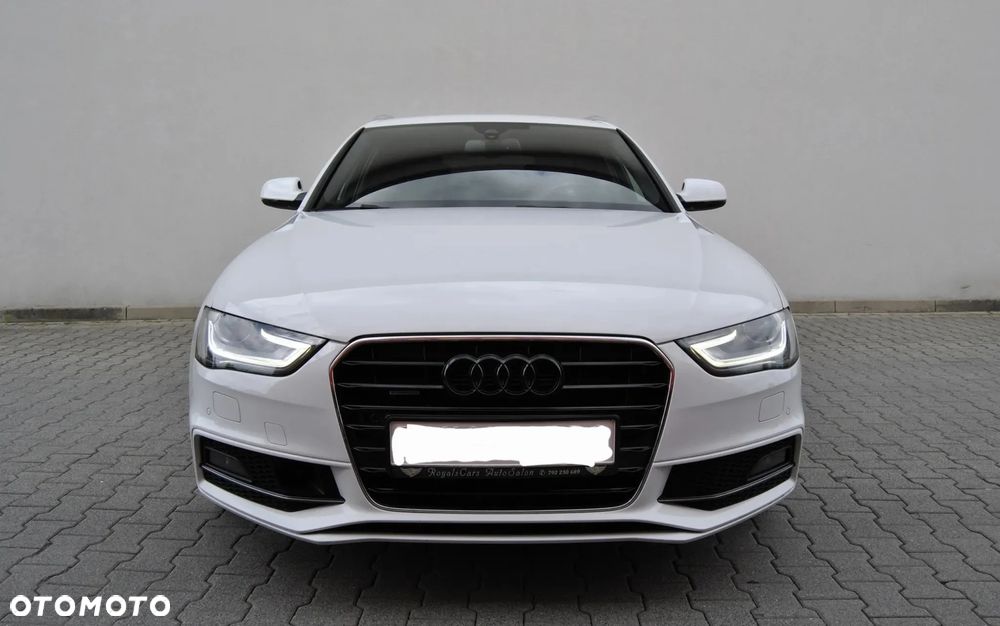 Audi A4 Avant 2.0 TDI DPF clean diesel quattro S tronic S line Sportpaket - 3