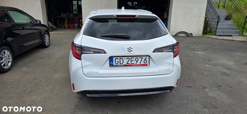 Suzuki Swace 1.8 Hybrid Premium Plus CVT - 3