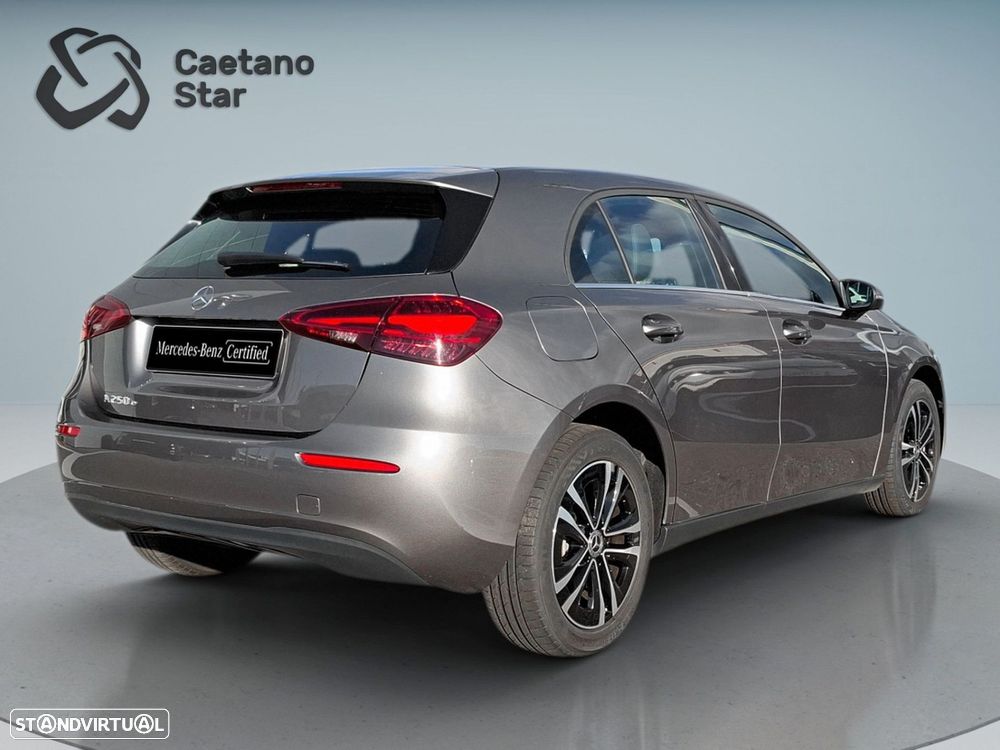 Mercedes-Benz A 250 e - 8