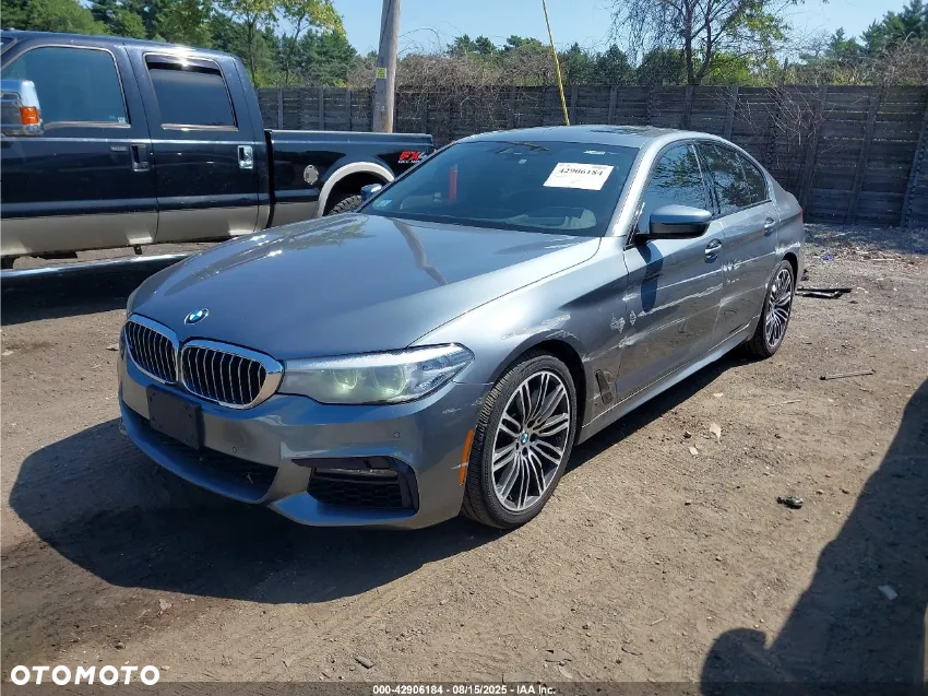 BMW Seria 5 540i xDrive - 15
