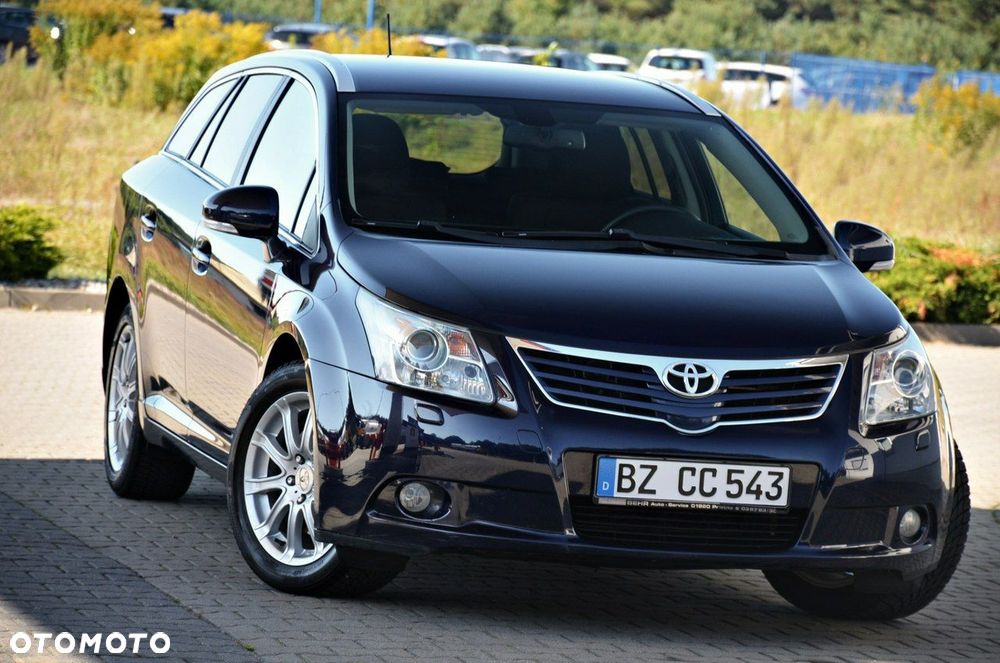 Toyota Avensis - 1