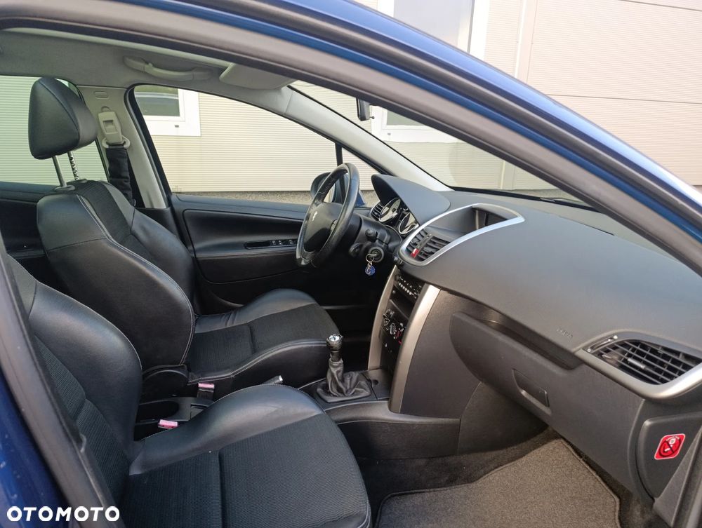 Peugeot 207 95 VTi Urban Move - 28