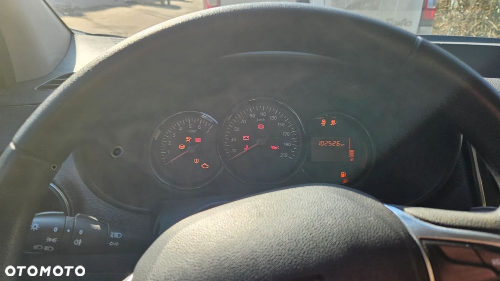 Dacia Lodgy SCe 100 Access - 8