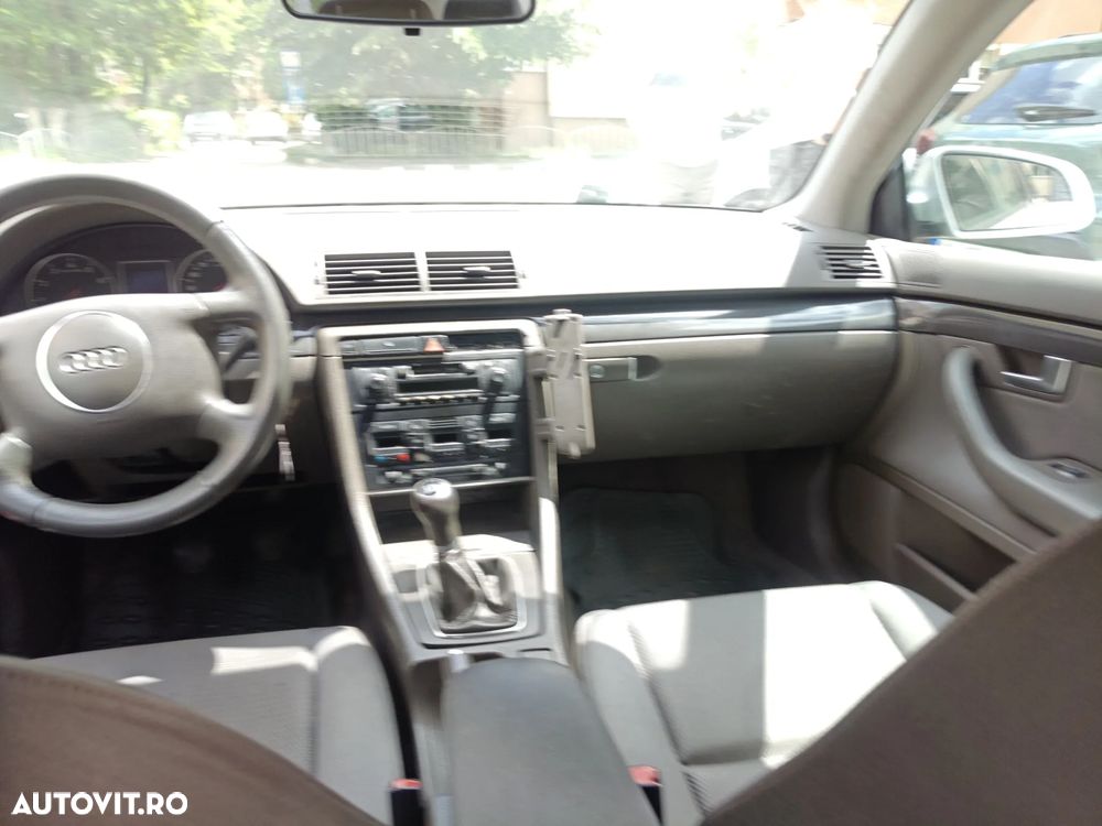 Audi A4 Limuzina 2.0 - 12