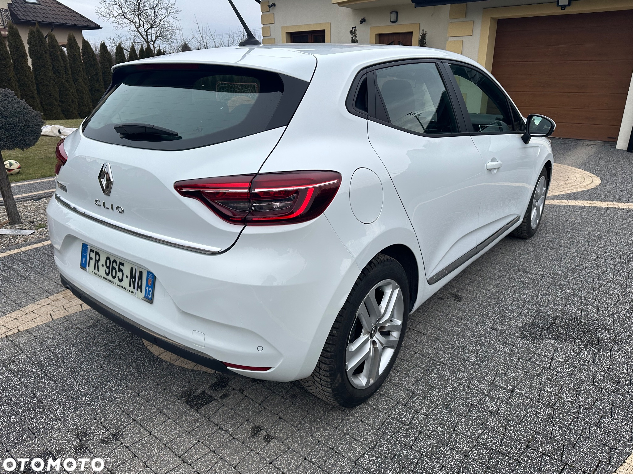 Renault Clio BLUE dCi 100 INTENS - 7