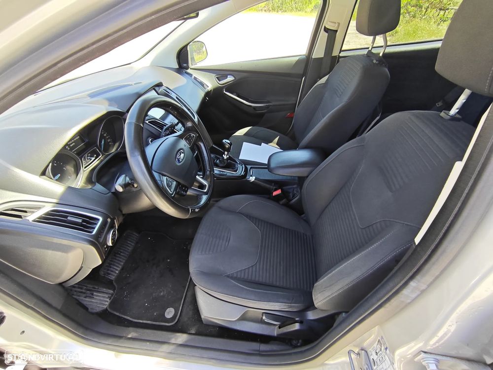Ford Focus SW 1.5 TDCi Titanium - 14