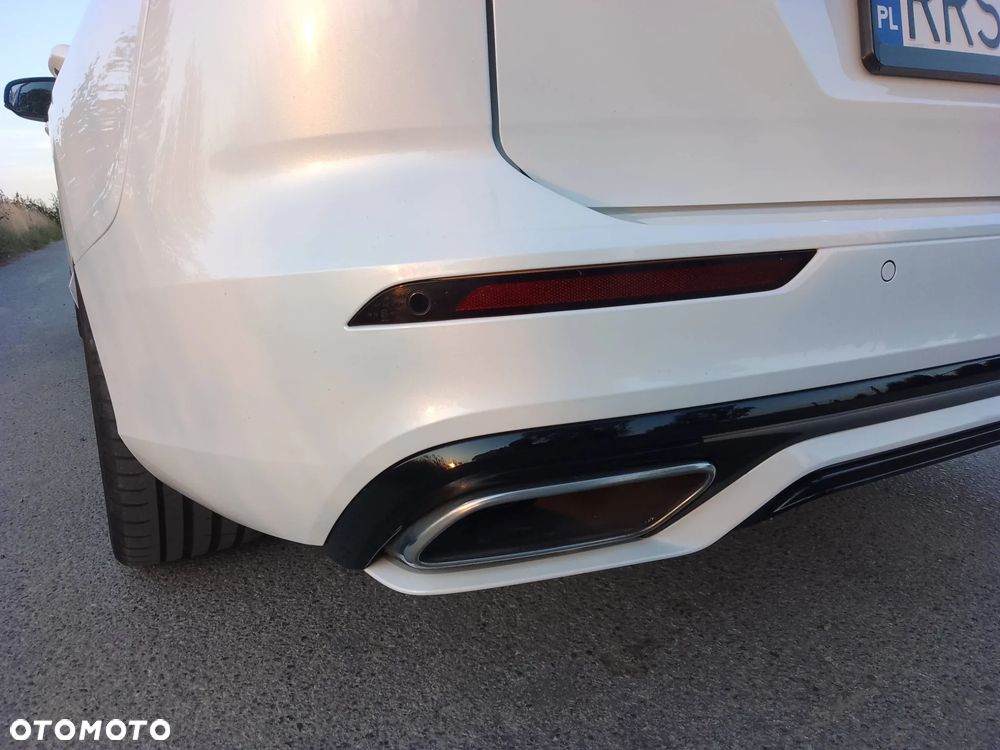 Volvo V60 T4 R-Design - 9